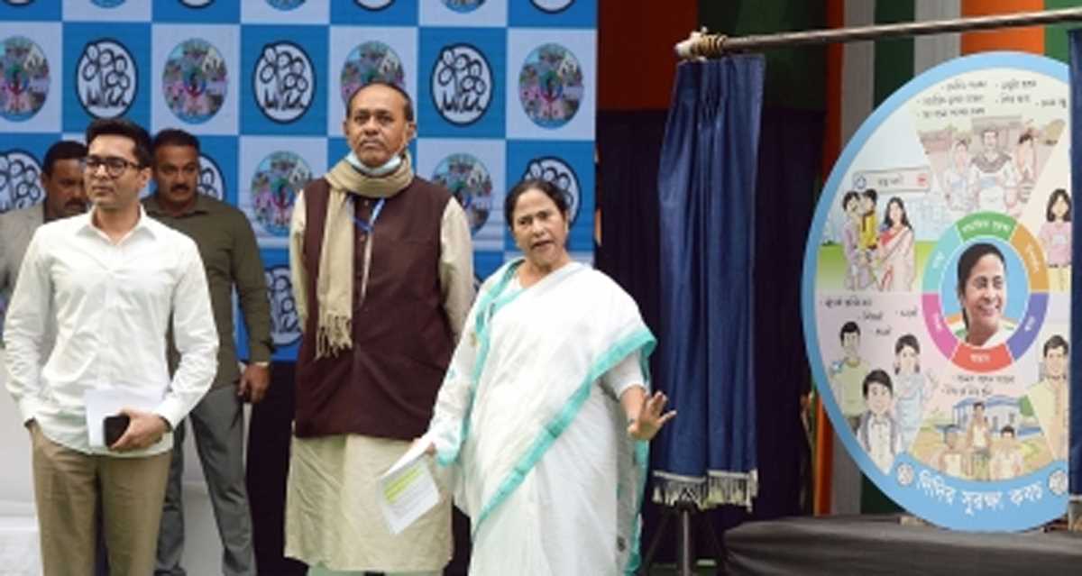 तृणमूल कांग्रेस को भ्रष्टाचार से मुक्त करना मेरी प्राथमिकता : ममता बनर्जी